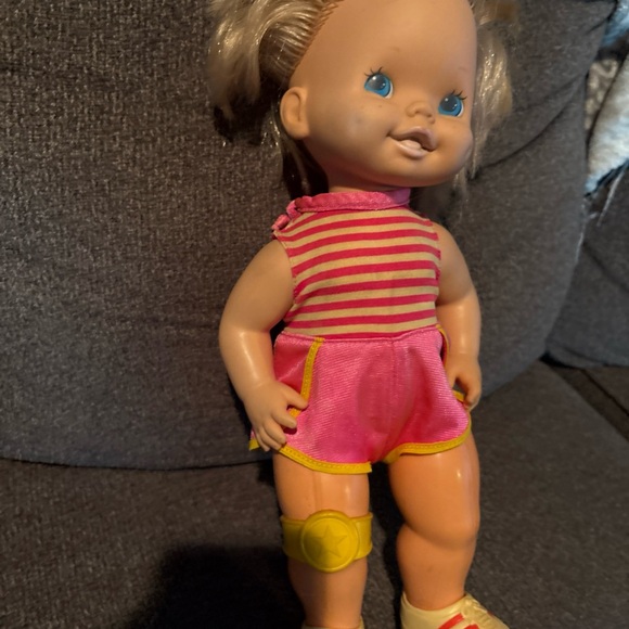 Vintage Tyco Roller Skating Doll w/ Light-Up Skates Pink Outfit 1980s - Picture 5 of 7